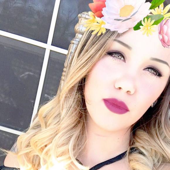 Meet your Posher, Katelyn - Picture 1 of 1